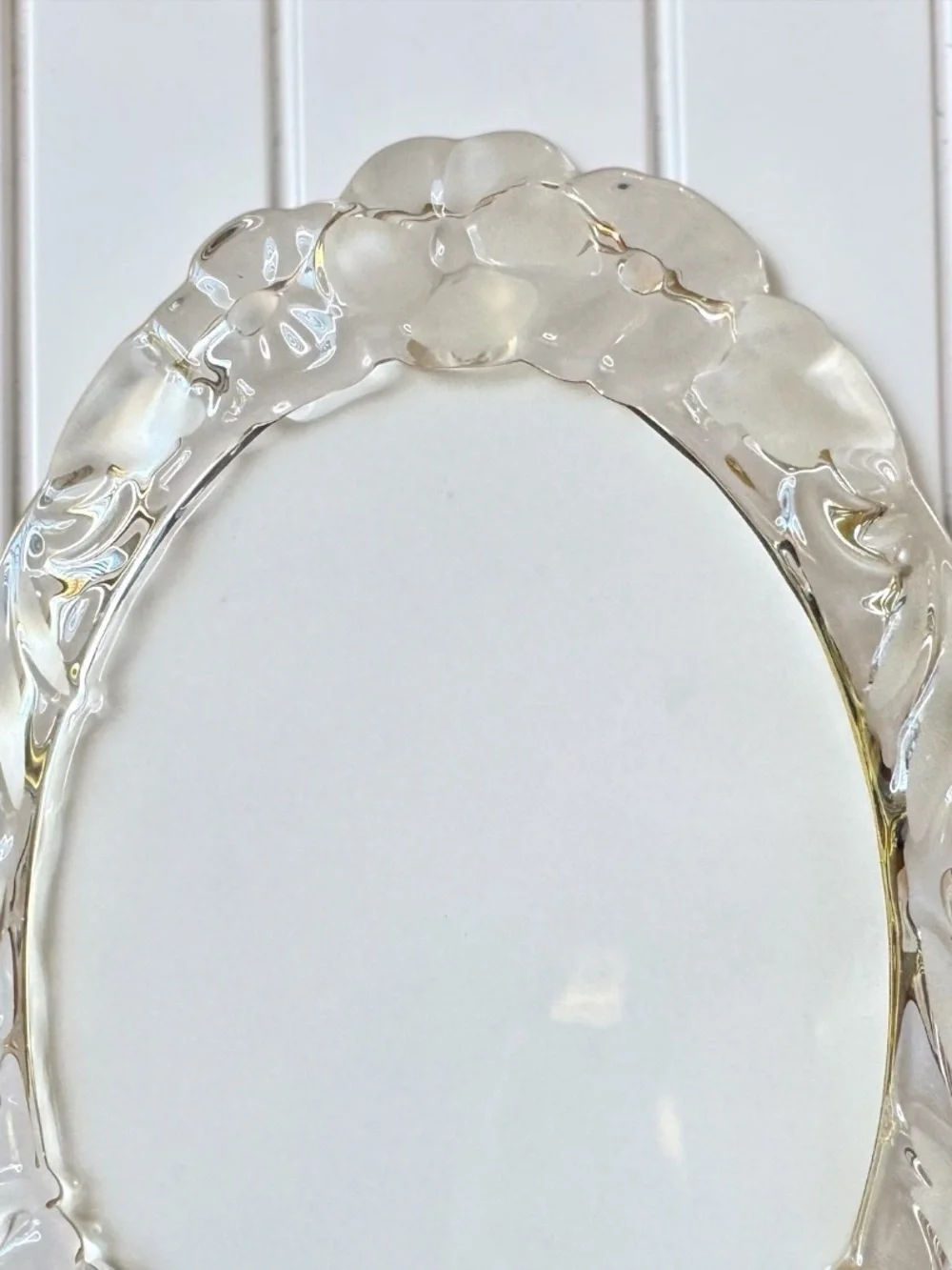 Mikasa Crystal 5x7 Floral Picture Frame Frosted Glass Photo Frame Standing